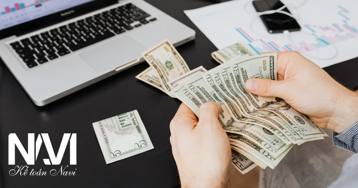 Mức xử phạt khi chậm nộp thuế thu nhập doanh nghiệp tạm tính trong năm 2025